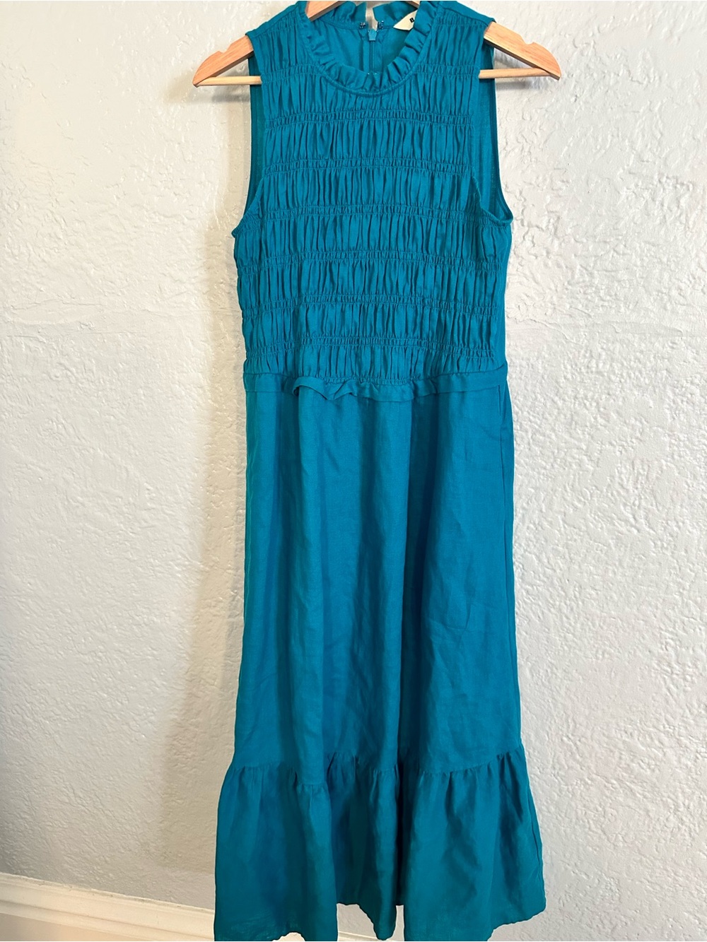 Smocked Linen Midi Dress
Crystal Teal - Picture 4 of 10